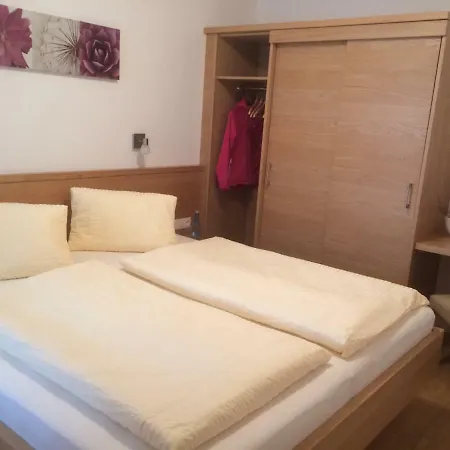 Krinzerhaeusl Ζέεφελντ